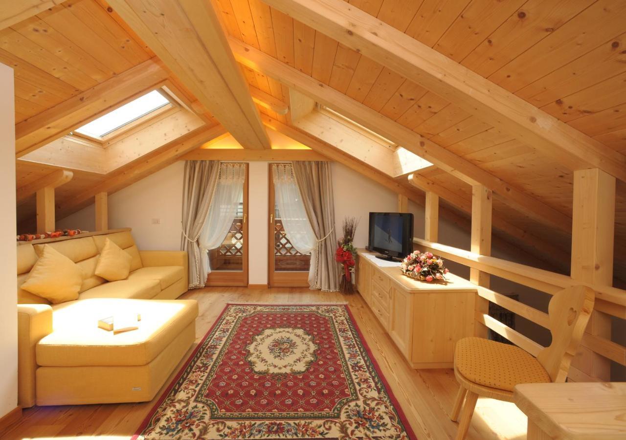 Romantic Chalet Dolomiti 瓦尔迪佐多 外观 照片